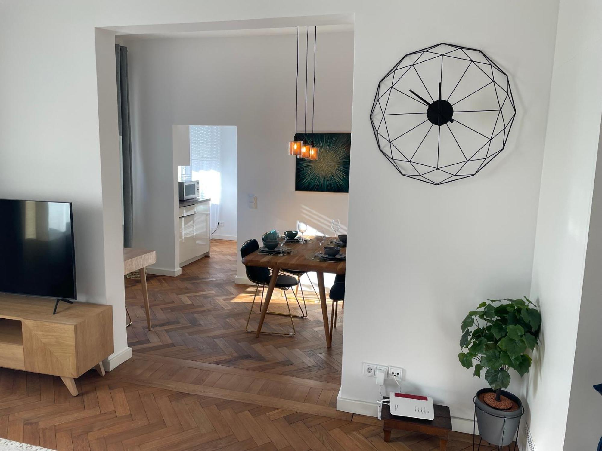 Grosse Wohnung In Westend Mnichov Exteriér fotografie